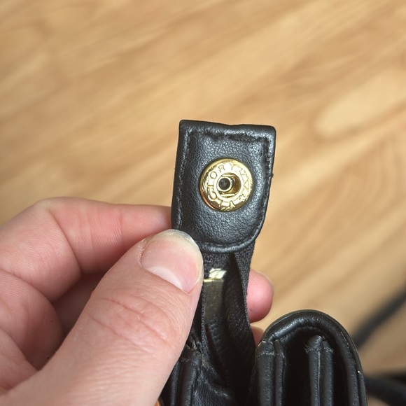 Black & Gold shoulder bag - Picture 12 of 12